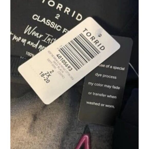 Torrid +2 Black Highway Sign Keep The Dream Alive Print Cotton Short Sleeve Tee - Picture 6 of 6